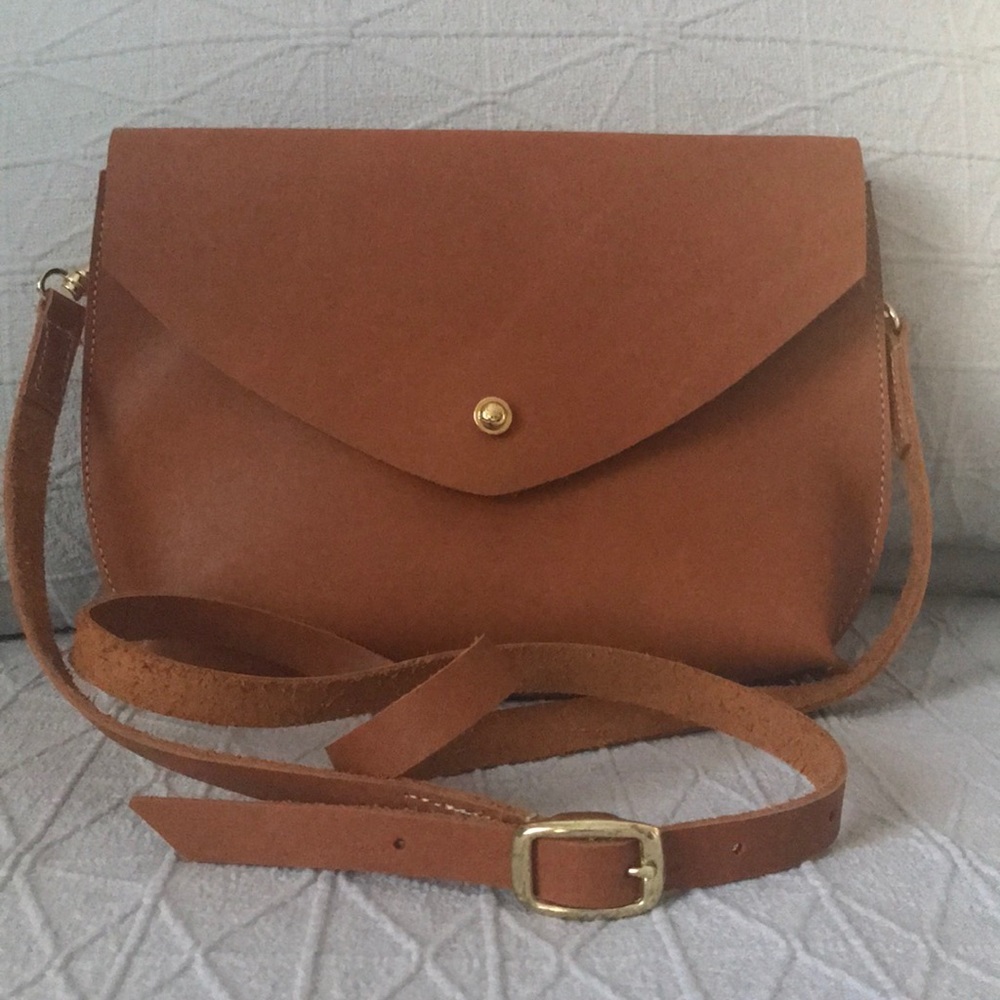 Bubo Handmade leather crossbody bag